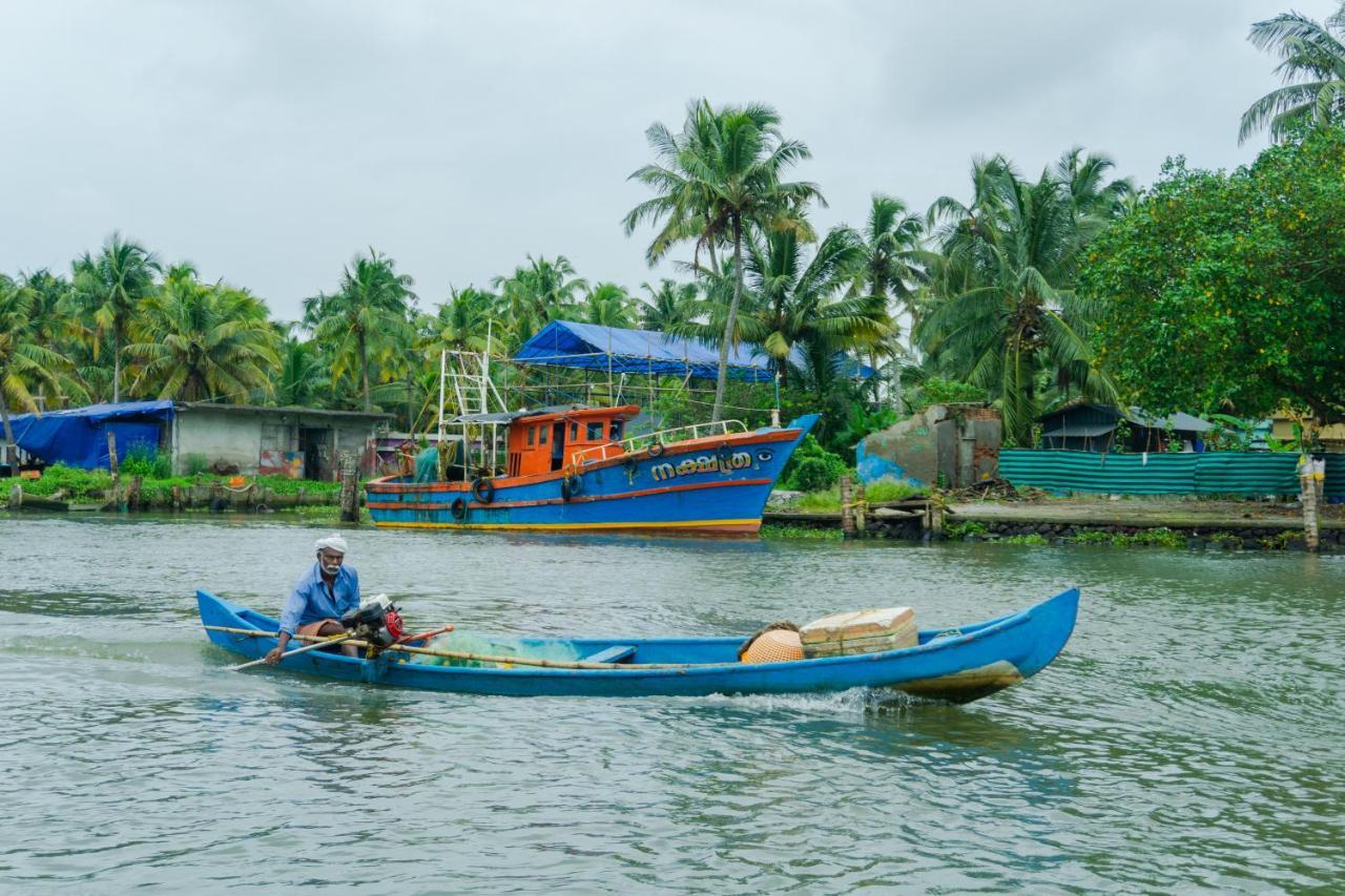 Canalview Private Cottage Azhikkal Ayiram Thengu Panmana Ngoại thất bức ảnh