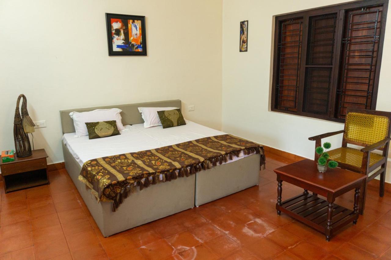 Canalview Private Cottage Azhikkal Ayiram Thengu Panmana Ngoại thất bức ảnh